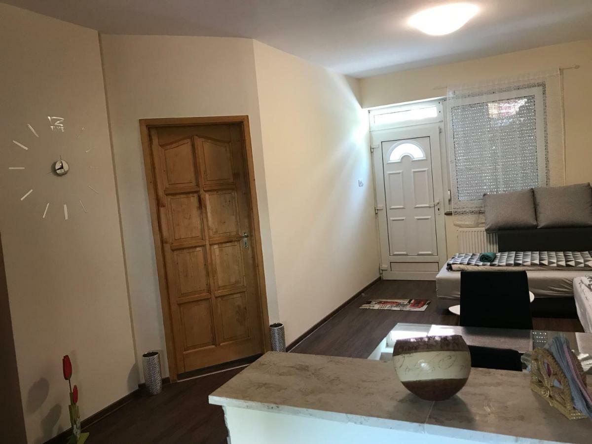 Candy Apartman 凯斯特海伊 外观 照片