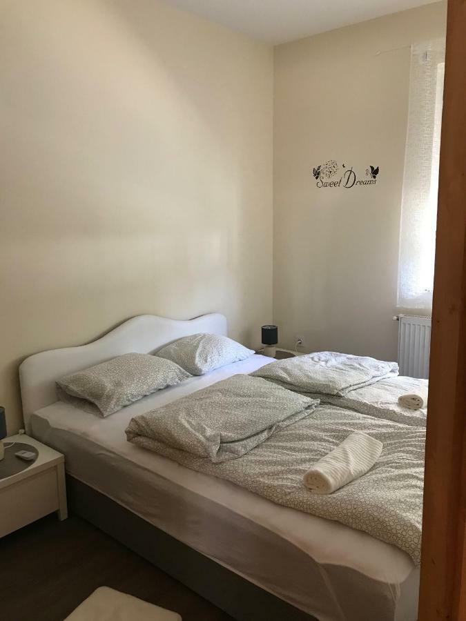 Candy Apartman 凯斯特海伊 外观 照片